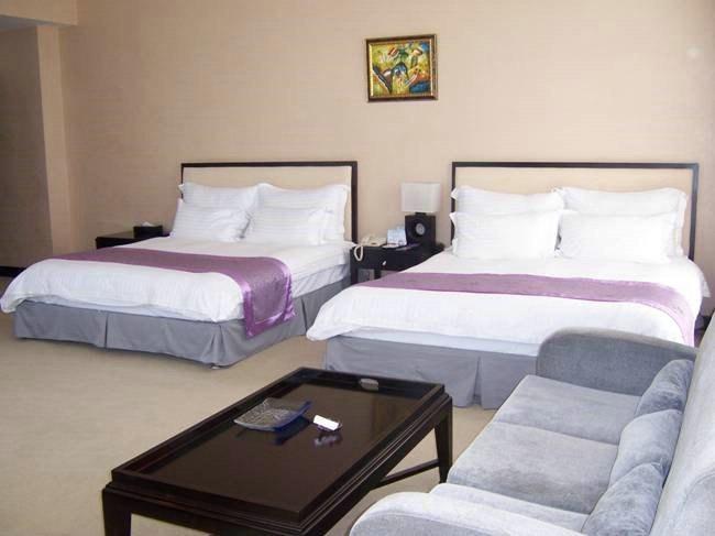 Sophia International Hotel Qingdao Room photo